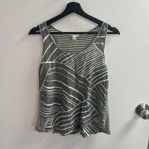 Banana Republic Women’s Green Tank Top (3714)